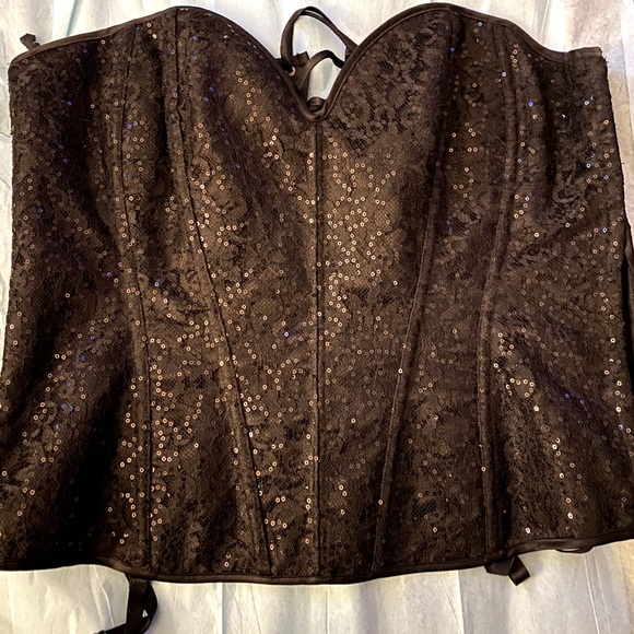 Beautiful Sequin Corset with triangle bottoms - Picture 1 of 11